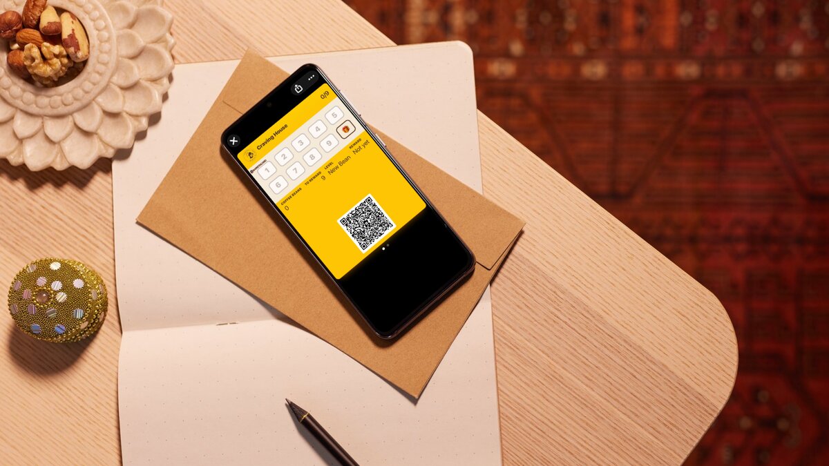 Virtual branded loyalty card in apple wallet